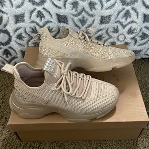 Steve Madden Maxima Sneakers in Blush